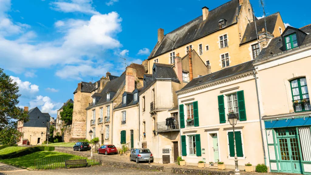 Quartier historique du Mans couvert par Demetis Immo
