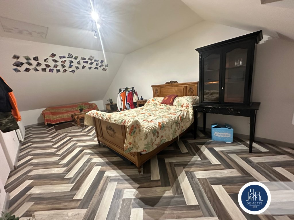 MAISON FAMILIALE 4 CHAMBRES PROCHE BOURG