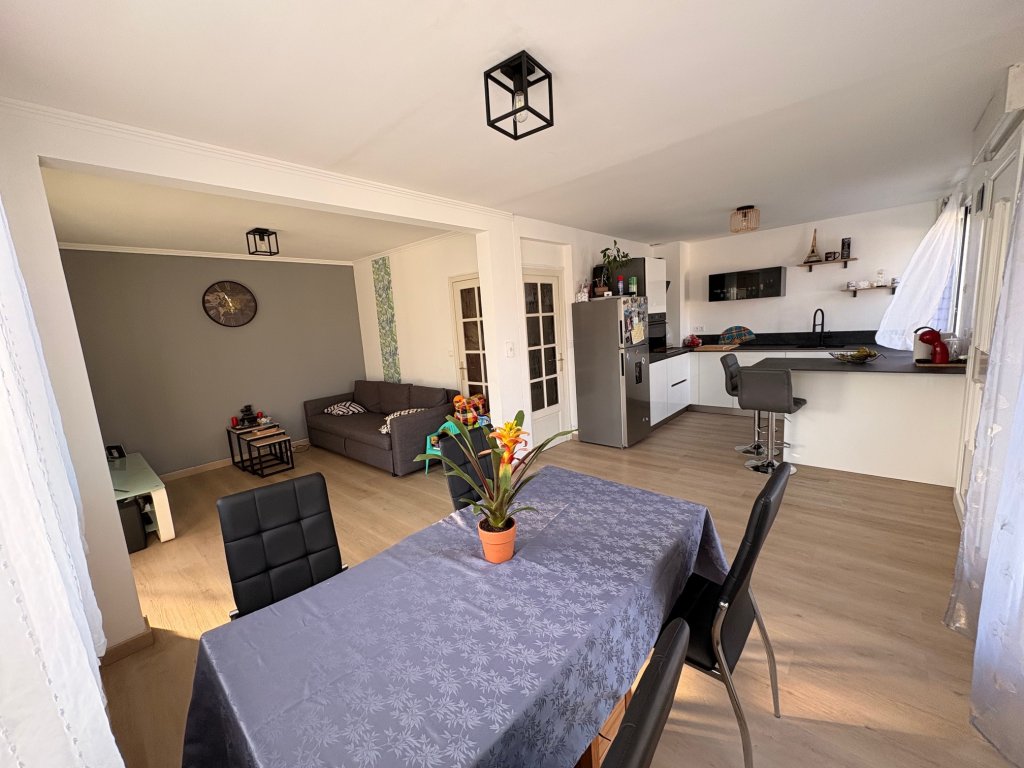 MAISON FAMILIALE EN PLEIN COEUR DU MANS