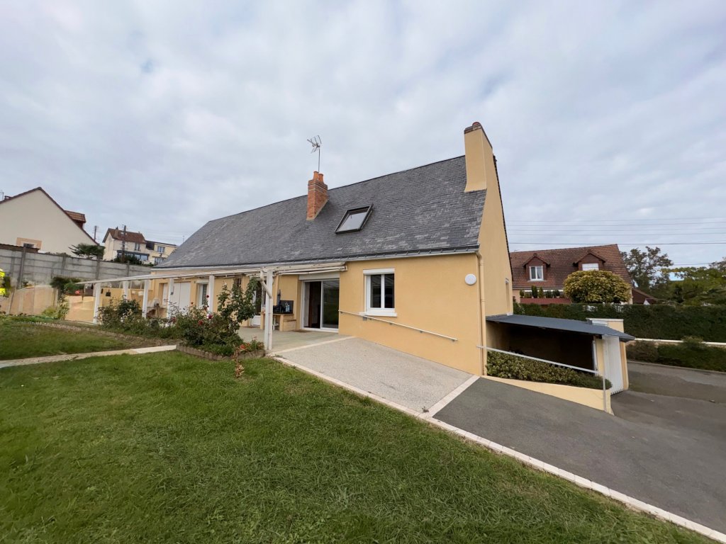 MAISON DE VILLE PLAIN PIED QUARTIER GALLIERE