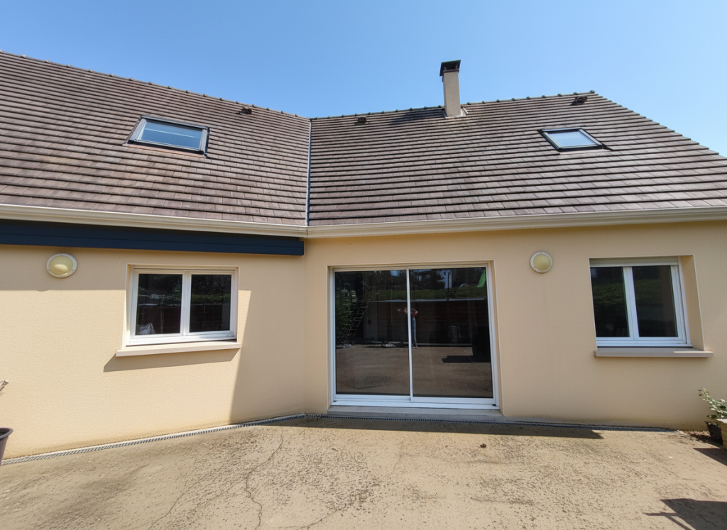 PAVILLON RECENT 5 CHAMBRES SANS VIS A VIS