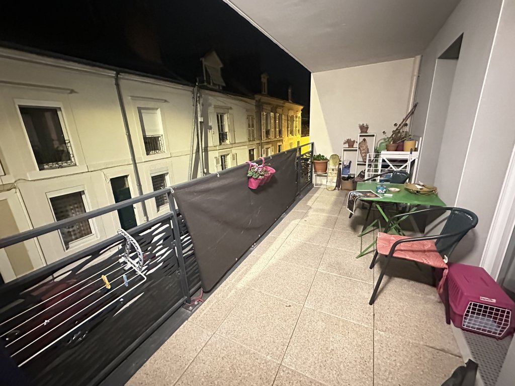 T3 AVEC DOUBLE PARKING ET TERRASSE