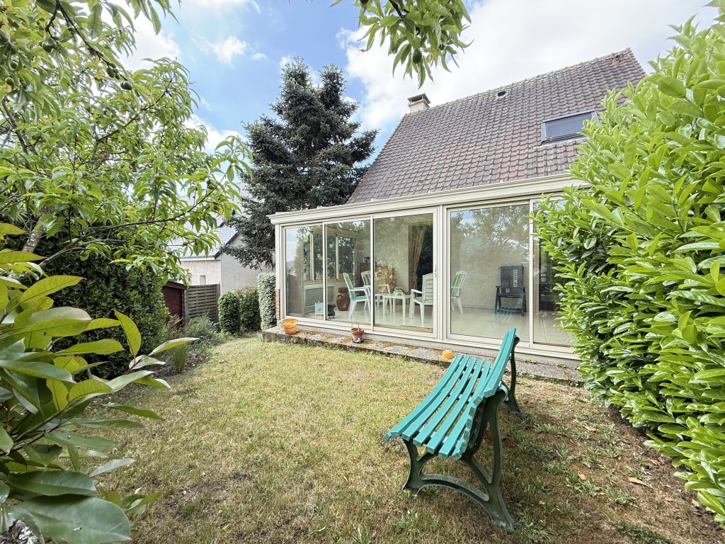 MAISON INDEPENDANTE PLEIN CENTRE YVRE L&rsquo;EVQUE