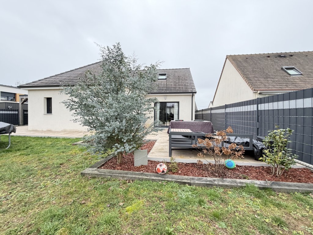 PAVILLON INDEPENDANT DANS UN LOTISSEMENT CALME