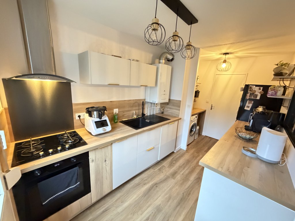 APPARTEMENT REFAIT A NEUF