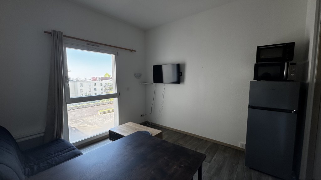 STUDIO A LOUER SECTEUR BOLLEE