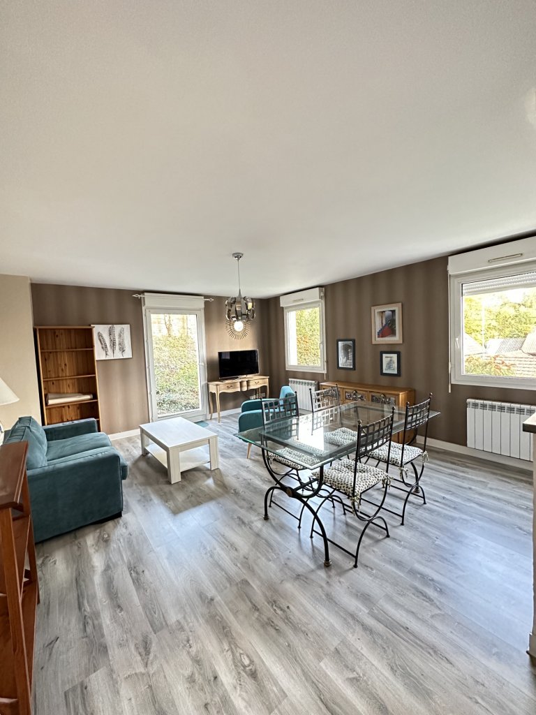 T3 Bollée à louer avec parking et cave