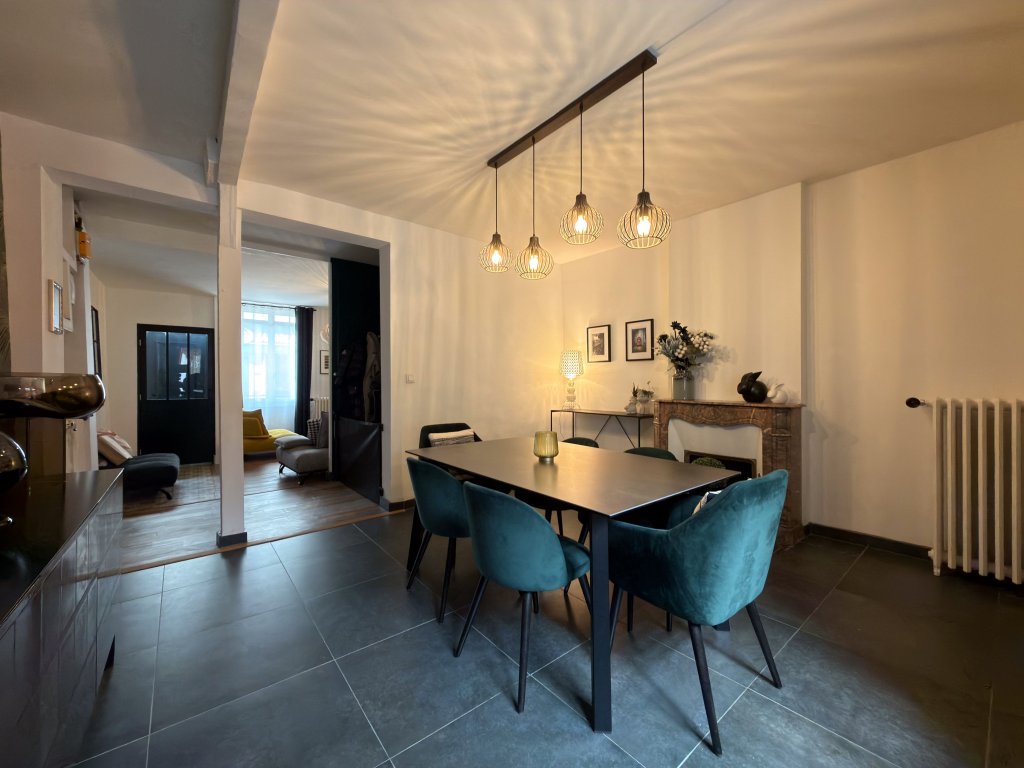 SECTEUR CATHEDRALE MANCELLE COUP DE COEUR AVEC DOUBLE GARAGE