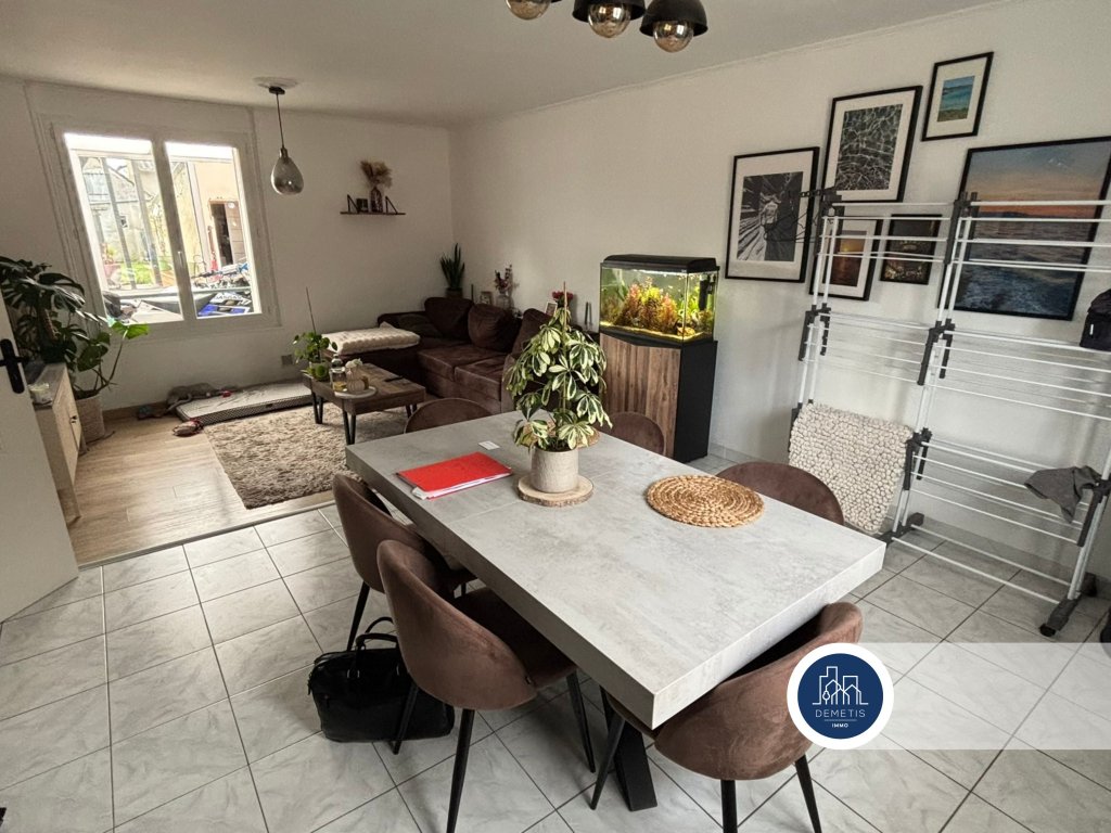 Maison de ville cozy avec véranda