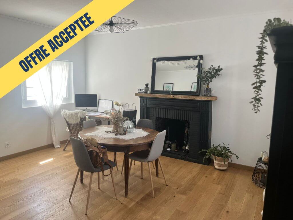 MAISON BOURGEOISE PLEINE DE CHARME AVEC STUDIO INDEPENDANT