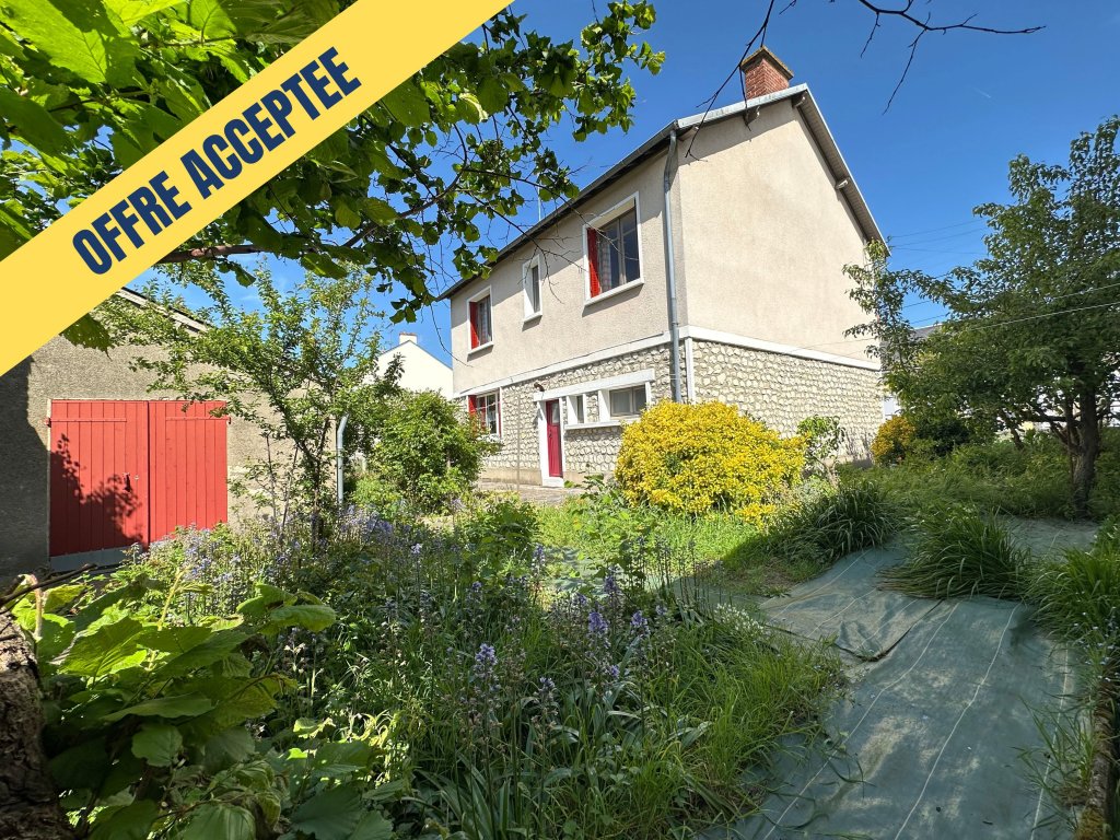 MAISON INDIVIDUELLE SECTEUR ST PAVIN AVEC GARAGE