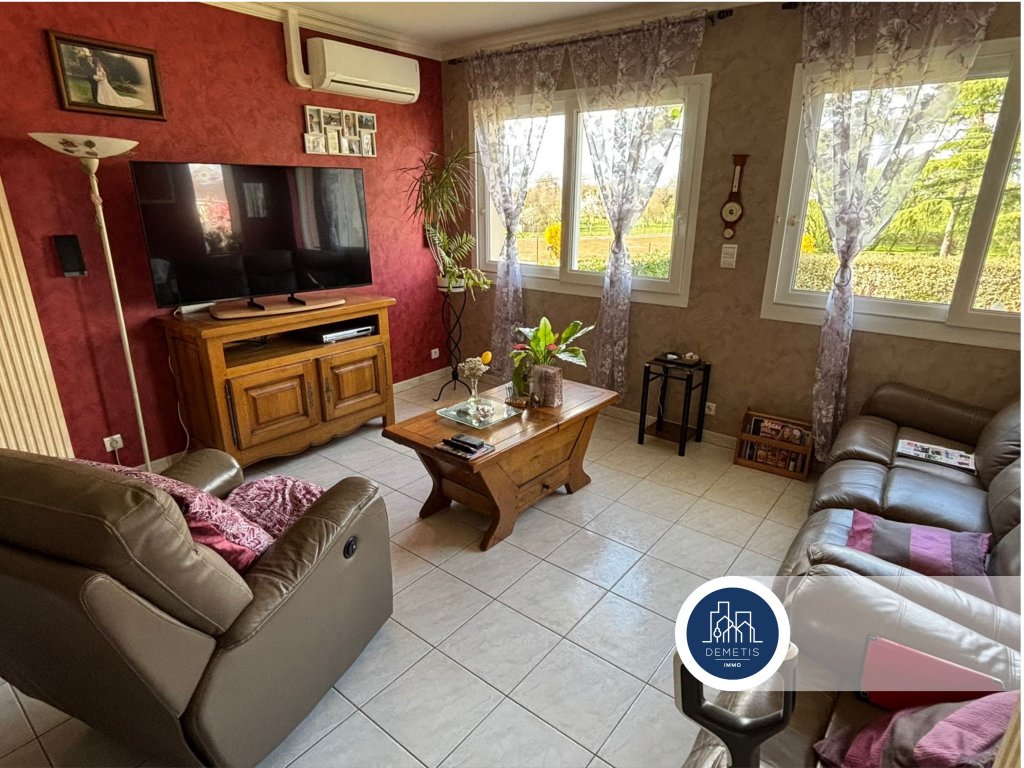 Maison familiale au calme avec grand jardin arboré