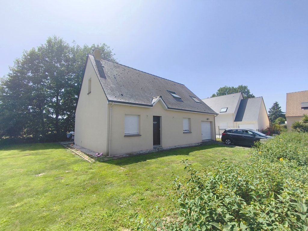 PAVILLON RECENT 4 CHAMBRES ET GARAGE