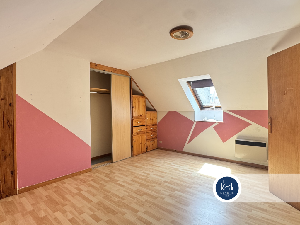 Le Mans Cité des Pins   Maison familiale 4 chambres avec gar